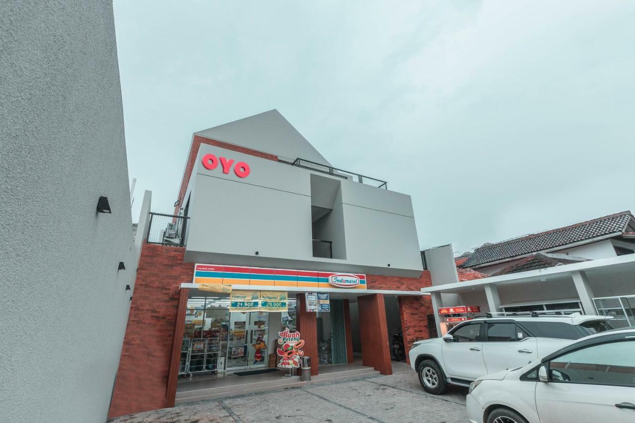 Hotel Oyo 780 Acg House Kalibata Syariah Yakarta Exterior foto